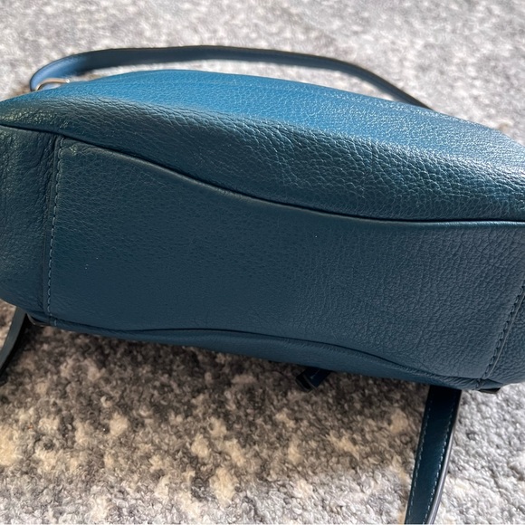 Michael Kors Crossbody - Picture 4 of 4